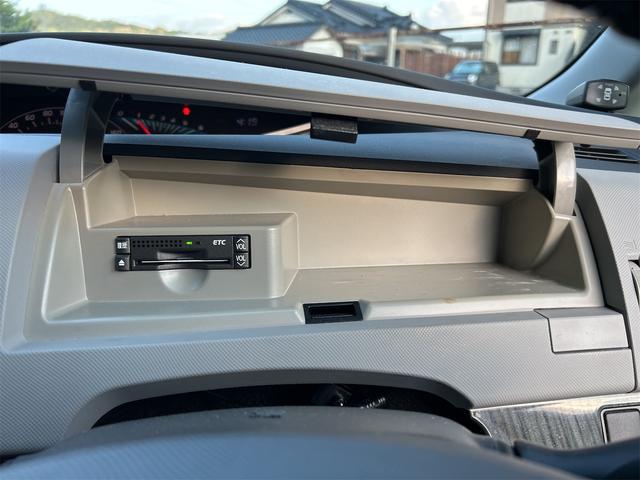 エスティマ アエラス　ＥＴＣ　バックカメラ　ナビ　ＴＶ　両側スライド・片側電動　ＨＩＤ　サンルーフ　スマートキー　電動格納ミラー　３列シート　オットマン　ＣＶＴ　アルミホイール　ＣＤ　ＤＶＤ再生　ＵＳＢ　Ｂｌｕｅｔｏｏｔｈ（46枚目）