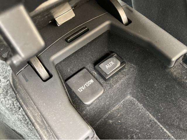 IS250 バージョンS ETC オートクルーズコントロール バックカメラ ナビ アルミホイール オートライト HID AT スマートキー 電動格納ミラー 電動リアゲート 盗難防止システム パワーシート CD MD(40枚目)