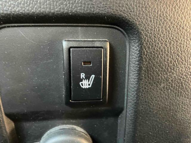 ワゴンＲ ハイブリッドＦＸ　ＴＶ　クリアランスソナー　レーンアシスト　衝突被害軽減システム　オートライト　スマートキー　アイドリングストップ　電動格納ミラー　シートヒーター　ベンチシート　ＣＶＴ　盗難防止システム　ＡＢＳ　ＥＳＣ（9枚目）