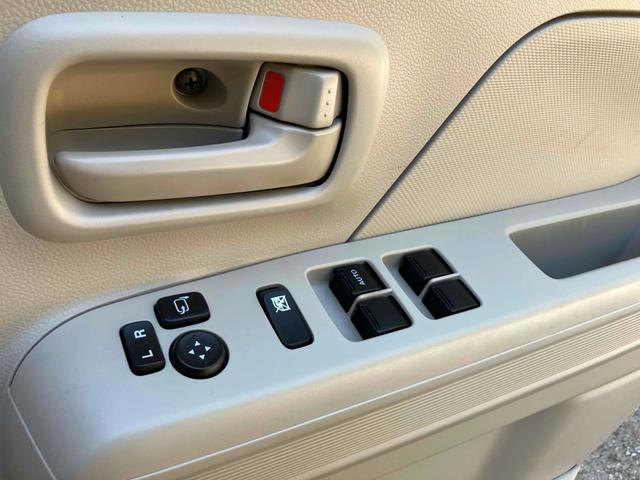 ワゴンＲ ハイブリッドＦＸ　ＴＶ　クリアランスソナー　レーンアシスト　衝突被害軽減システム　オートライト　スマートキー　アイドリングストップ　電動格納ミラー　シートヒーター　ベンチシート　ＣＶＴ　盗難防止システム　ＡＢＳ　ＥＳＣ（10枚目）