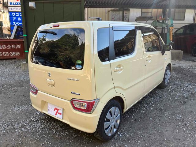 ワゴンＲ ハイブリッドＦＸ　ＴＶ　クリアランスソナー　レーンアシスト　衝突被害軽減システム　オートライト　スマートキー　アイドリングストップ　電動格納ミラー　シートヒーター　ベンチシート　ＣＶＴ　盗難防止システム　ＡＢＳ　ＥＳＣ（17枚目）