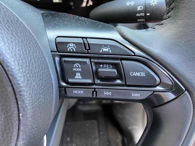 シエンタ ハイブリッドＺ　ＥＴＣ　全周囲カメラ　ナビ　ＴＶ　クリアランスソナー　オートクルーズコントロール　レーンアシスト　衝突被害軽減システム　両側電動スライドドア　オートマチックハイビーム　オートライト　ＬＥＤヘッドランプ（14枚目）