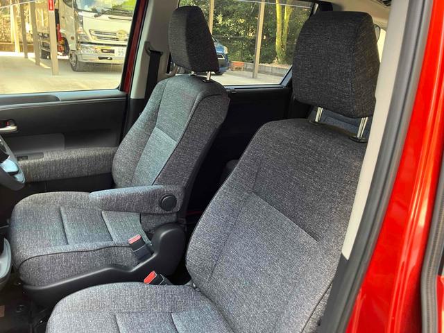 シエンタ ハイブリッドＺ　ＥＴＣ　全周囲カメラ　ナビ　ＴＶ　クリアランスソナー　オートクルーズコントロール　レーンアシスト　衝突被害軽減システム　両側電動スライドドア　オートマチックハイビーム　オートライト　ＬＥＤヘッドランプ（21枚目）