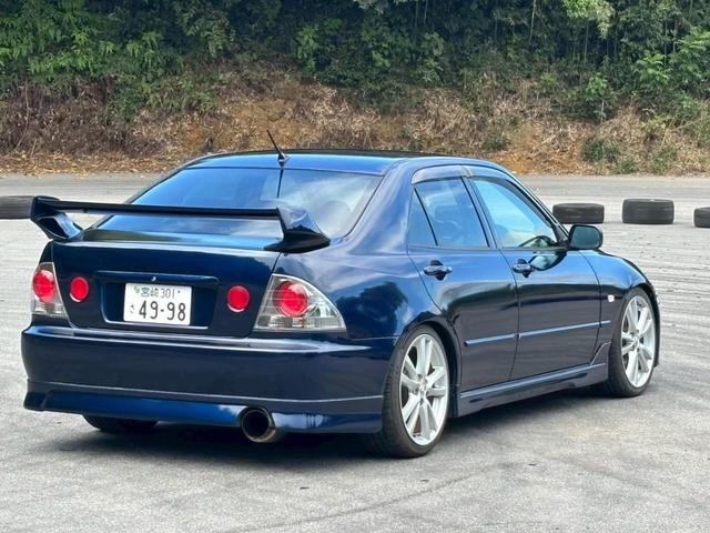 アルテッツァ ＲＳ２００　即ドリフトＯＫ！　ＥＴＣ　アルミホイール　ＨＩＤ　ＭＴ　キーレスエントリー　衝突安全ボディ　ＡＢＳ　エアコン（3枚目）