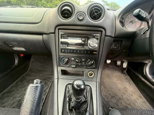 ロードスター 　ＮＲ－Ａ　オープンカー　５速マニュアル車　アルミホイール　ＣＤ　ＭＤ　エアコン　パワーステアリング　パワーウィンドウ（3枚目）