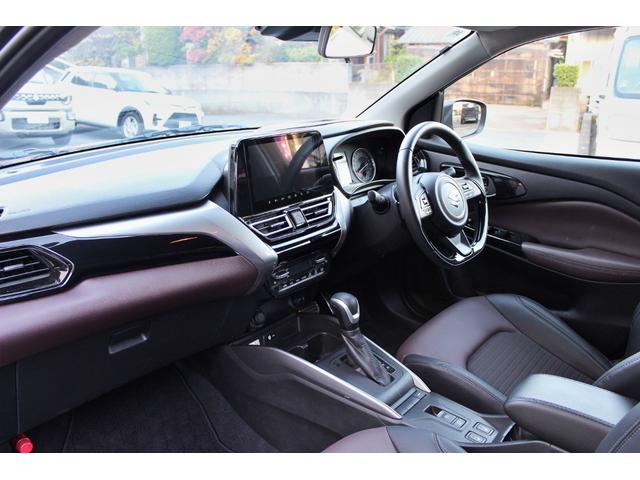 フロンクス 　９型フルセグナビ　全方位カメラ　セーフティサポート　ヘッドアップディスプレイ　シートヒーター　アダプティブクルーズコントロール　スズキコネクト　オートライト　ＢＳＭ（12枚目）