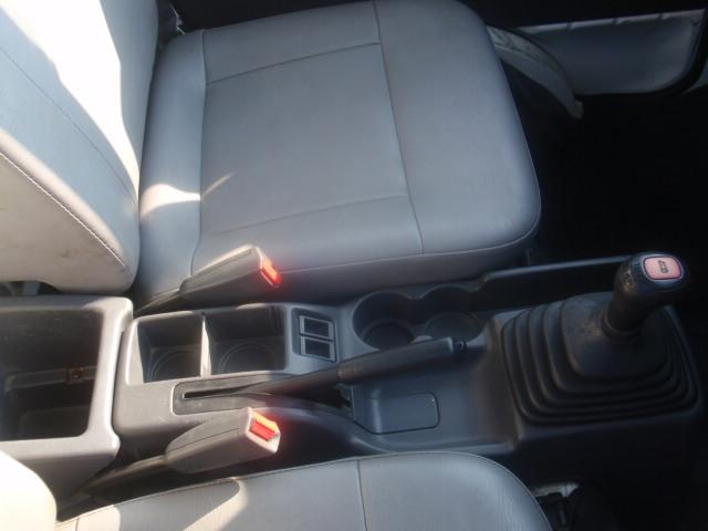 セレクティブ4WD・EL付・5速MT・A/C・運転席エアバック・三方開・純正ラジオ・荷台マット・荷台作業灯・記録簿・(22枚目)