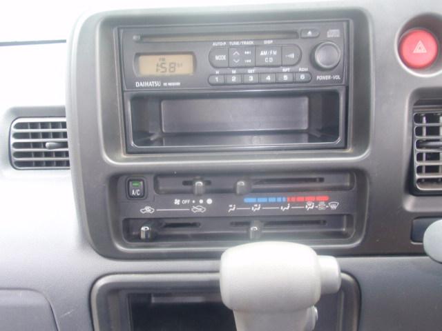 クルーズターボ 4WD・4AT・A/C・P/S・P/W・ABS・ライトレベライザー・キーレス・電格ミラー・フロントシェルフ・純正ラジオ・プライバシーガラス・(18枚目)