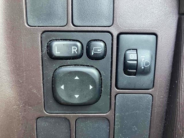 パッソ Ｇ　ナビ　ＴＶ　スマートキー　電動格納ミラー　ＣＶＴ　盗難防止システム　衝突安全ボディ　ベンチシート　ＡＢＳ　ＥＳＣ　ＣＤ　ＤＶＤ再生　ＵＳＢ　ミュージックプレイヤー接続可　Ｂｌｕｅｔｏｏｔｈ　エアコン（10枚目）