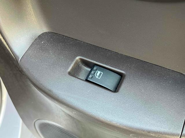 パッソ Ｇ　ナビ　ＴＶ　スマートキー　電動格納ミラー　ＣＶＴ　盗難防止システム　衝突安全ボディ　ベンチシート　ＡＢＳ　ＥＳＣ　ＣＤ　ＤＶＤ再生　ＵＳＢ　ミュージックプレイヤー接続可　Ｂｌｕｅｔｏｏｔｈ　エアコン（55枚目）