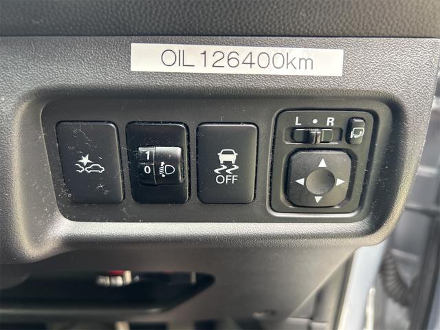 ミラージュ 　ＥＴＣ　ナビ　ＴＶ　衝突被害軽減システム　オートライト　ＨＩＤ　スマートキー　アイドリングストップ　電動格納ミラー　ＣＶＴ　盗難防止システム　衝突安全ボディ　ＡＢＳ　ＥＳＣ　ＣＤ　ＵＳＢ（8枚目）