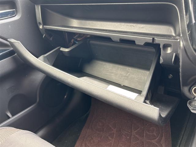 ミラージュ 　ＥＴＣ　ナビ　ＴＶ　衝突被害軽減システム　オートライト　ＨＩＤ　スマートキー　アイドリングストップ　電動格納ミラー　ＣＶＴ　盗難防止システム　衝突安全ボディ　ＡＢＳ　ＥＳＣ　ＣＤ　ＵＳＢ（38枚目）