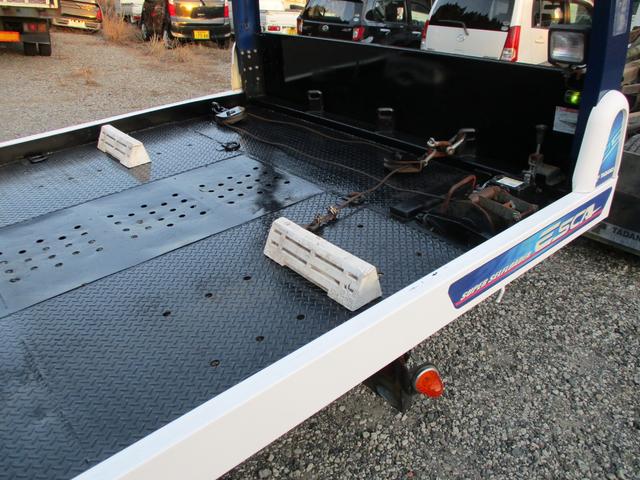 キャンター 　キャリアカー　積載２．６ｔ（14枚目）