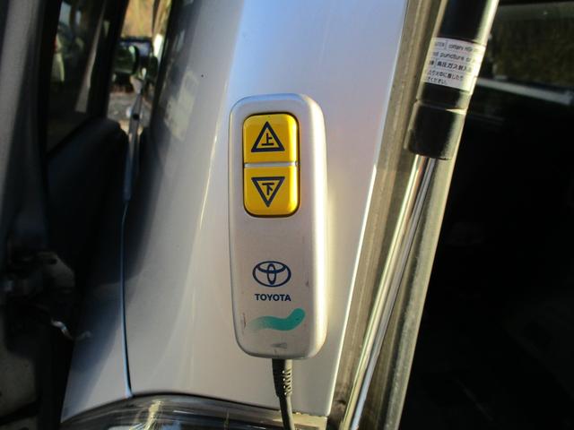 ヴォクシー Ｘ　Ｌエディション　車いす仕様車　スロープタイプ　タイプ１　車いす１脚仕様（11枚目）