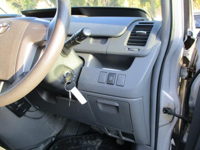 ヴォクシー Ｘ　Ｌエディション　車いす仕様車　スロープタイプ　タイプ１　車いす１脚仕様（16枚目）