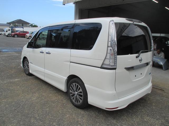 セレナ ハイウェイスター　Ｖセレ＋セーフティ　ＳＨＶ　Ａセフ（4枚目）