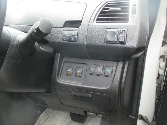 セレナ ハイウェイスター　Ｖセレ＋セーフティ　ＳＨＶ　Ａセフ（10枚目）