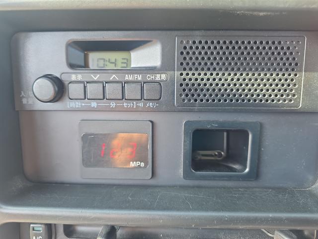 ハイゼットカーゴ 　ＡＴ　両側スライドドア　エアコン　パワーステアリング　パワーウィンドウ　運転席エアバッグ　助手席エアバッグ（3枚目）