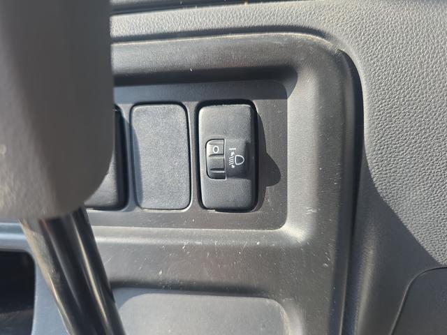 ハイゼットカーゴ 　ＡＴ　両側スライドドア　エアコン　パワーステアリング　パワーウィンドウ　運転席エアバッグ　助手席エアバッグ（4枚目）