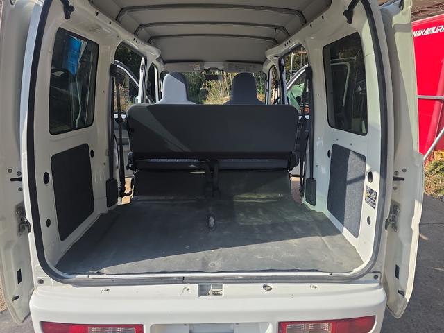 ハイゼットカーゴ 　ＡＴ　両側スライドドア　エアコン　パワーステアリング　パワーウィンドウ　運転席エアバッグ　助手席エアバッグ（19枚目）