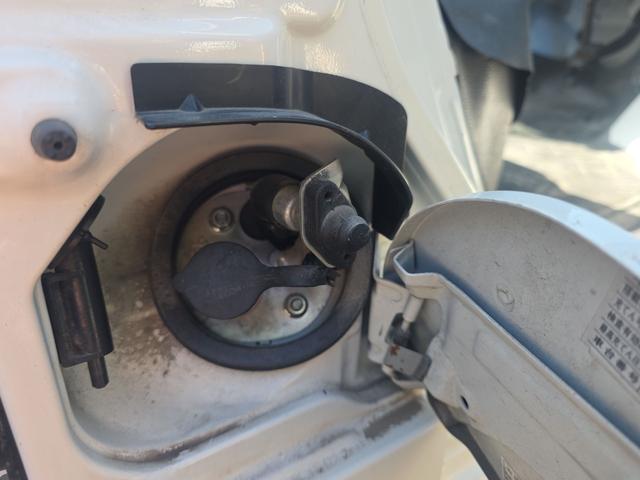 ハイゼットカーゴ 　ＡＴ　両側スライドドア　エアコン　パワーステアリング　パワーウィンドウ　運転席エアバッグ　助手席エアバッグ（23枚目）