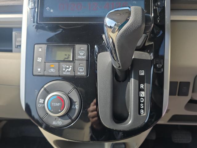 タント 　福祉車輌　ドライブレコーダー　ＥＴＣ　バックカメラ　両側スライド・片側電動　ＴＶ　衝突被害軽減システム　スマートキー　アイドリングストップ　電動格納ミラー　ベンチシート　ＣＶＴ　ＡＢＳ　ＥＳＣ　ＵＳＢ（4枚目）