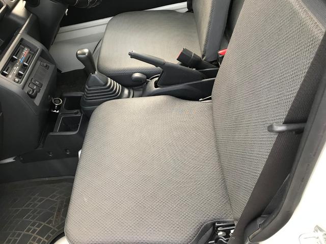 スタンダード 農用スペシャル 4WD・エアコン・パワステ・三方開・荷台作業灯・三方開・5速マニュアル車(4枚目)
