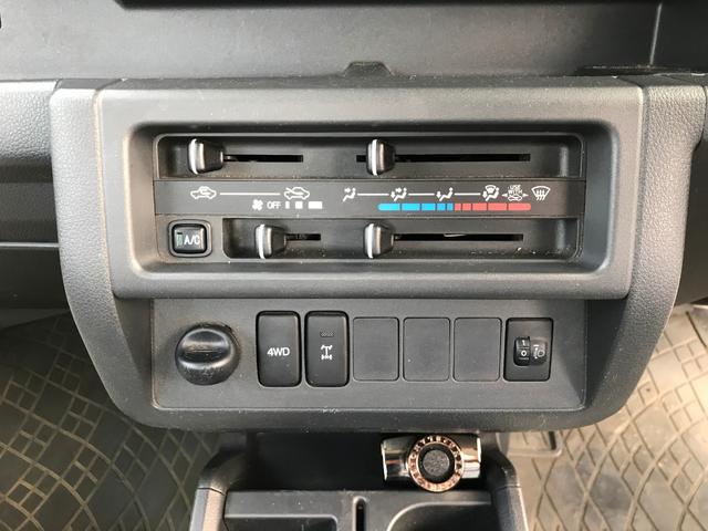 スタンダード 農用スペシャル 4WD・エアコン・パワステ・三方開・荷台作業灯・三方開・5速マニュアル車(22枚目)