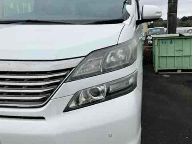 ヴェルファイア ２．４Ｚ　ＥＴＣ　バックカメラ　ナビ　ＴＶ　クリアランスソナー　電動スライドドア　ＨＩＤ　スマートキー　電動格納ミラー　後席モニター　３列シート　ＣＶＴ　アルミホイール　ＣＤ　盗難防止システム　衝突安全ボディ（13枚目）
