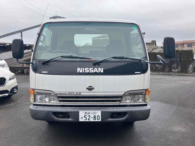アトラストラック 　積載車　トラック　オートマチック車　ＥＴＣ　エアコン　パワーウィンドウ　運転席エアバッグ　走行距離６６３０３４ｋｍ　乗車定員３名（3枚目）