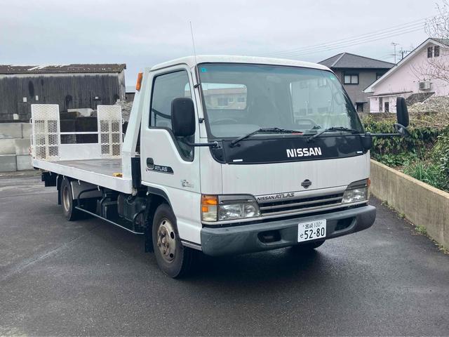 アトラストラック 　積載車　トラック　オートマチック車　ＥＴＣ　エアコン　パワーウィンドウ　運転席エアバッグ　走行距離６６３０３４ｋｍ　乗車定員３名（4枚目）