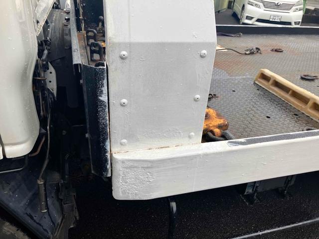 アトラストラック 　積載車　トラック　オートマチック車　ＥＴＣ　エアコン　パワーウィンドウ　運転席エアバッグ　走行距離６６３０３４ｋｍ　乗車定員３名（23枚目）