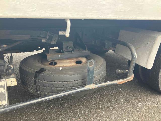 アトラストラック 　積載車　トラック　オートマチック車　ＥＴＣ　エアコン　パワーウィンドウ　運転席エアバッグ　走行距離６６３０３４ｋｍ　乗車定員３名（27枚目）