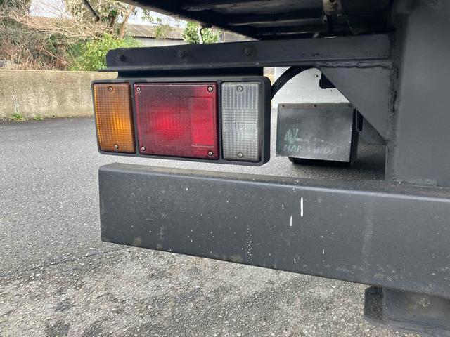 アトラストラック 　積載車　トラック　オートマチック車　ＥＴＣ　エアコン　パワーウィンドウ　運転席エアバッグ　走行距離６６３０３４ｋｍ　乗車定員３名（41枚目）