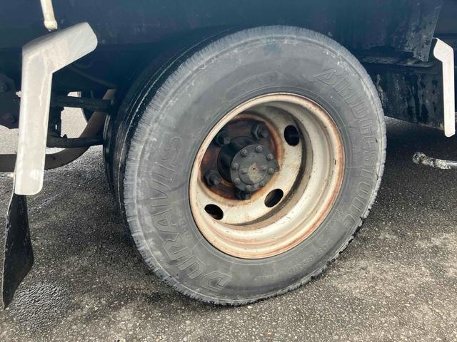 アトラストラック 　積載車　トラック　オートマチック車　ＥＴＣ　エアコン　パワーウィンドウ　運転席エアバッグ　走行距離６６３０３４ｋｍ　乗車定員３名（47枚目）