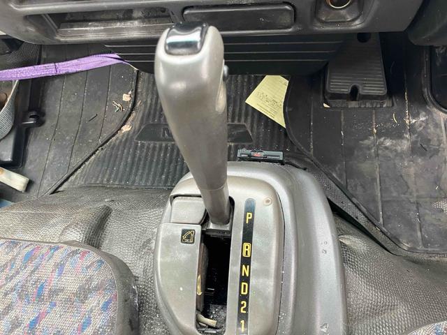 アトラストラック 　積載車　トラック　オートマチック車　ＥＴＣ　エアコン　パワーウィンドウ　運転席エアバッグ　走行距離６６３０３４ｋｍ　乗車定員３名（69枚目）