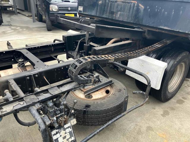 アトラストラック 　積載車　トラック　オートマチック車　ＥＴＣ　エアコン　パワーウィンドウ　運転席エアバッグ　走行距離６６３０３４ｋｍ　乗車定員３名（75枚目）