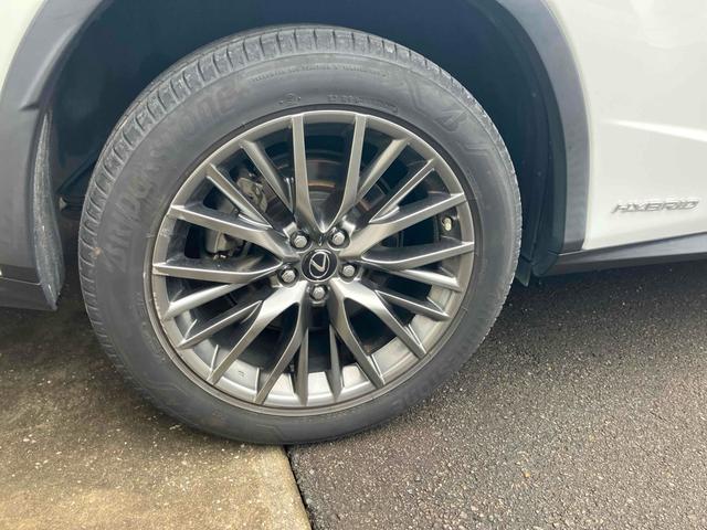 ＲＸ ＲＸ４５０ｈ　Ｆスポーツ　ドライブレコーダー　全周囲カメラ　クリアランスソナー　オートクルーズコントロール　レーンアシスト　パワーシート　衝突被害軽減システム　ナビ　ＴＶ　オートマチックハイビーム　オートライト（20枚目）