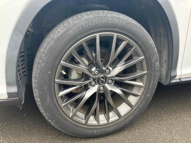 ＲＸ ＲＸ４５０ｈ　Ｆスポーツ　ドライブレコーダー　全周囲カメラ　クリアランスソナー　オートクルーズコントロール　レーンアシスト　パワーシート　衝突被害軽減システム　ナビ　ＴＶ　オートマチックハイビーム　オートライト（80枚目）