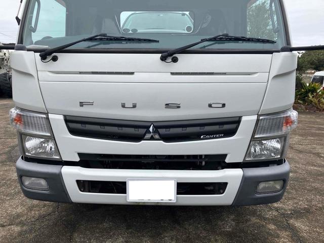 キャンター 　トラック　ＭＴ　後輪ダブル　ＥＴＣ　ナビ　ＴＶ　電動格納ミラー　エアコン　パワーウィンドウ　運転席エアバッグ　ＣＤ　Ｂｌｕｅｔｏｏｔｈ（8枚目）