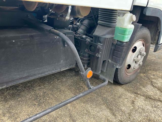 キャンター 　トラック　ＭＴ　後輪ダブル　ＥＴＣ　ナビ　ＴＶ　電動格納ミラー　エアコン　パワーウィンドウ　運転席エアバッグ　ＣＤ　Ｂｌｕｅｔｏｏｔｈ（35枚目）