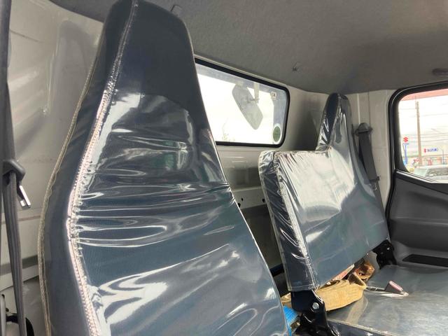 キャンター 　トラック　ＭＴ　後輪ダブル　ＥＴＣ　ナビ　ＴＶ　電動格納ミラー　エアコン　パワーウィンドウ　運転席エアバッグ　ＣＤ　Ｂｌｕｅｔｏｏｔｈ（49枚目）