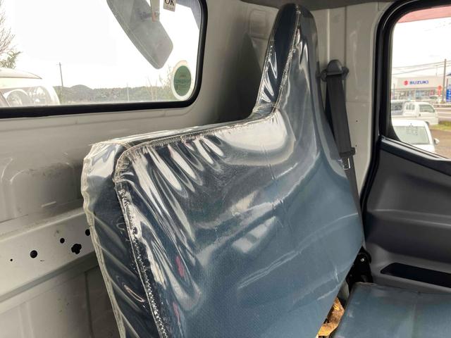 キャンター 　トラック　ＭＴ　後輪ダブル　ＥＴＣ　ナビ　ＴＶ　電動格納ミラー　エアコン　パワーウィンドウ　運転席エアバッグ　ＣＤ　Ｂｌｕｅｔｏｏｔｈ（60枚目）