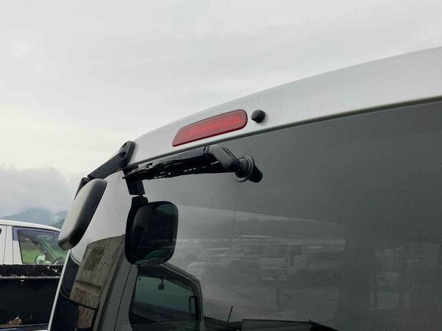 ご覧いただきありがとうございます♪気になったお車がありましたらお気軽にお電話をください♪