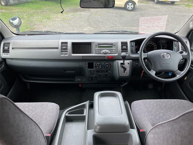 ハイエースワゴン ウェルキャブ　迎仕様車　ウェルキャブ　スライドドア　オートライト　電動格納ミラー　ＡＴ　ＣＤ　１００Ｖ電源　ＡＢＳ　エアコン（2枚目）