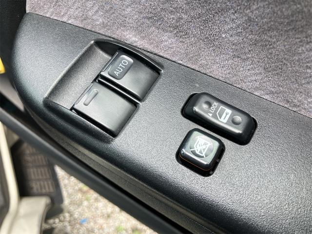ハイエースワゴン ウェルキャブ　迎仕様車　ウェルキャブ　スライドドア　オートライト　電動格納ミラー　ＡＴ　ＣＤ　１００Ｖ電源　ＡＢＳ　エアコン（11枚目）