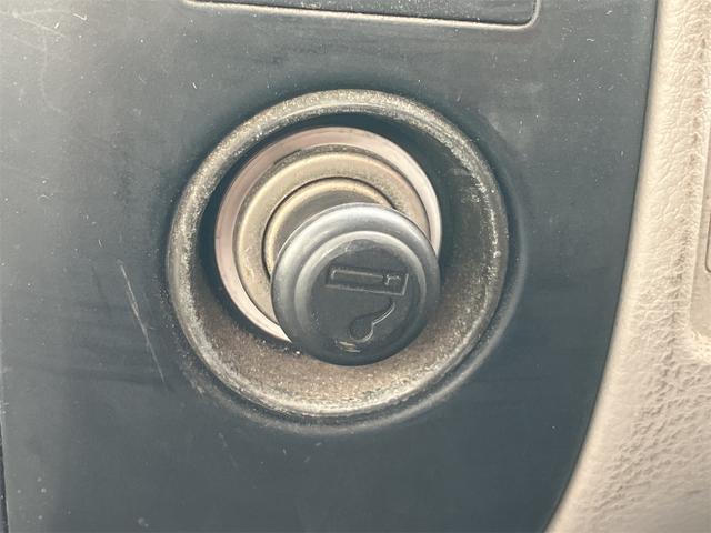 ダイナトラック 　トラック　６速マニュアル　エアコン　パワーステアリング　パワーウィンドウ　運転席エアバッグ　カセット　積載量１５００ｋｇ　ヘッドライトレベライザー（33枚目）