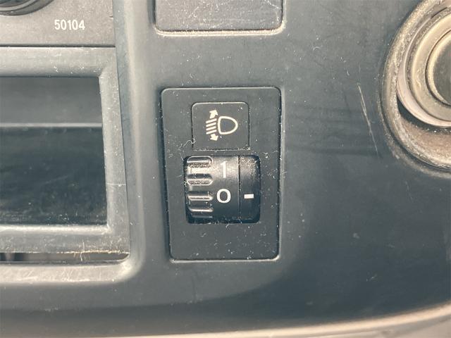 ダイナトラック 　トラック　６速マニュアル　エアコン　パワーステアリング　パワーウィンドウ　運転席エアバッグ　カセット　積載量１５００ｋｇ　ヘッドライトレベライザー（35枚目）