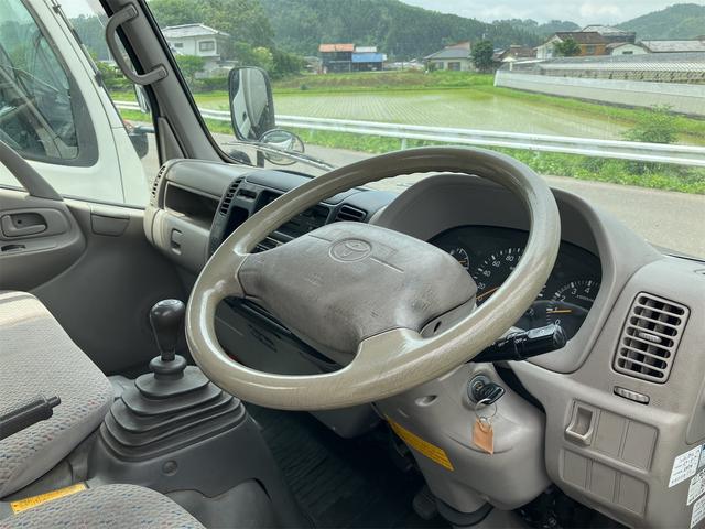 ダイナトラック 　トラック　６速マニュアル　エアコン　パワーステアリング　パワーウィンドウ　運転席エアバッグ　カセット　積載量１５００ｋｇ　ヘッドライトレベライザー（54枚目）