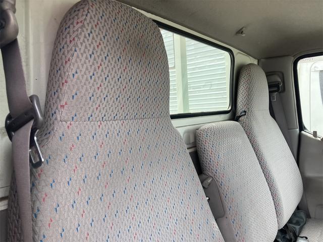 ダイナトラック 　トラック　６速マニュアル　エアコン　パワーステアリング　パワーウィンドウ　運転席エアバッグ　カセット　積載量１５００ｋｇ　ヘッドライトレベライザー（56枚目）